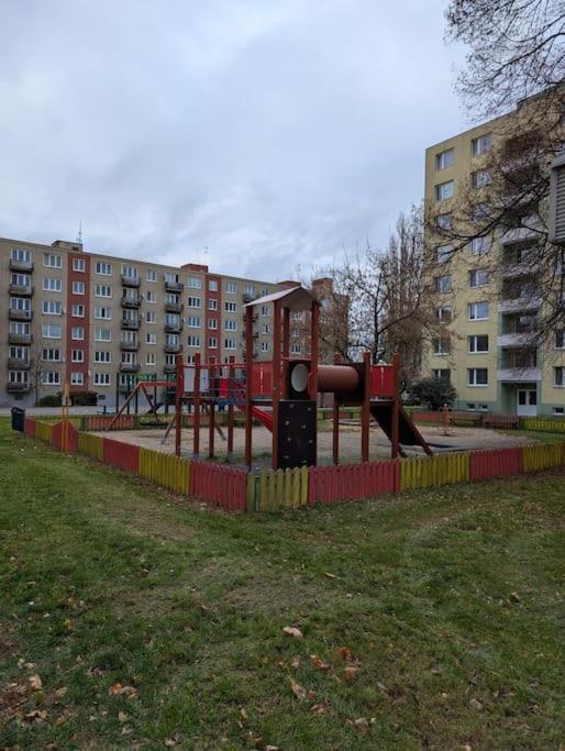 Cool Apartment Znojmo Bagian luar foto